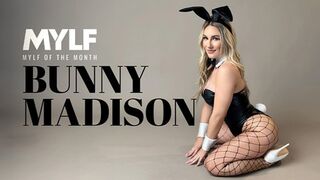 Stunning Starlet Bunny Madison gets banged by four studs on candid cam