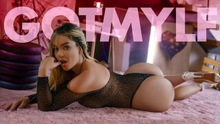 Kourtney's Sultry Body for Her Stepson to Admire - MYLF