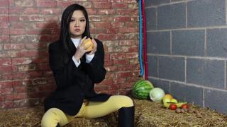 Riding raw, kinky, & naughty😈, Louisa's got some intense hoofing action down below