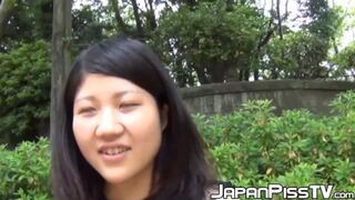 Steamy Oriental Beauty Urinates & Seduces In The Open