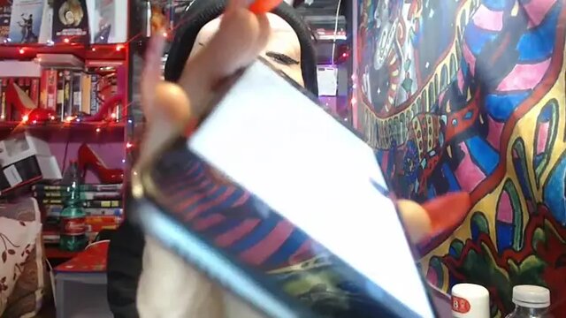 Miss Wagon Vegan's Rude Showdown with Google Assistant